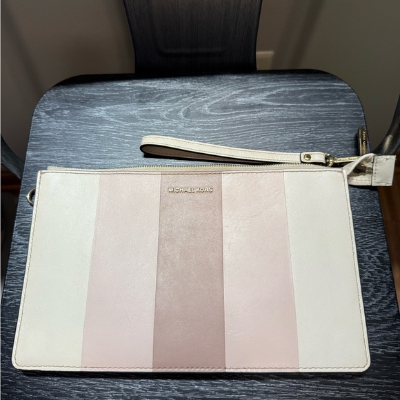 Michael Kors Women's Cream and Pink Clutch - Picture 1 of 12